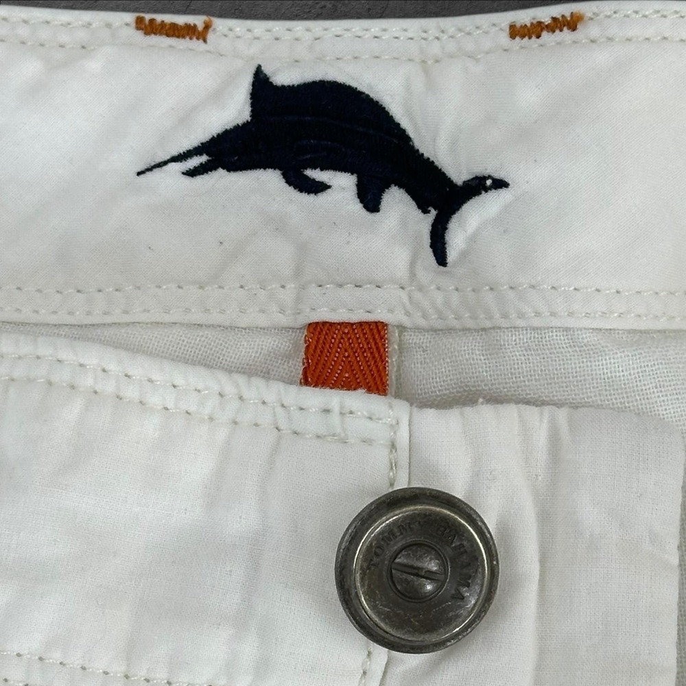 Tommy Bahama Shorts Mens 44 White Cargo 100% Cotton Marlin Embroidered 10 Inseam - Picture 4 of 10